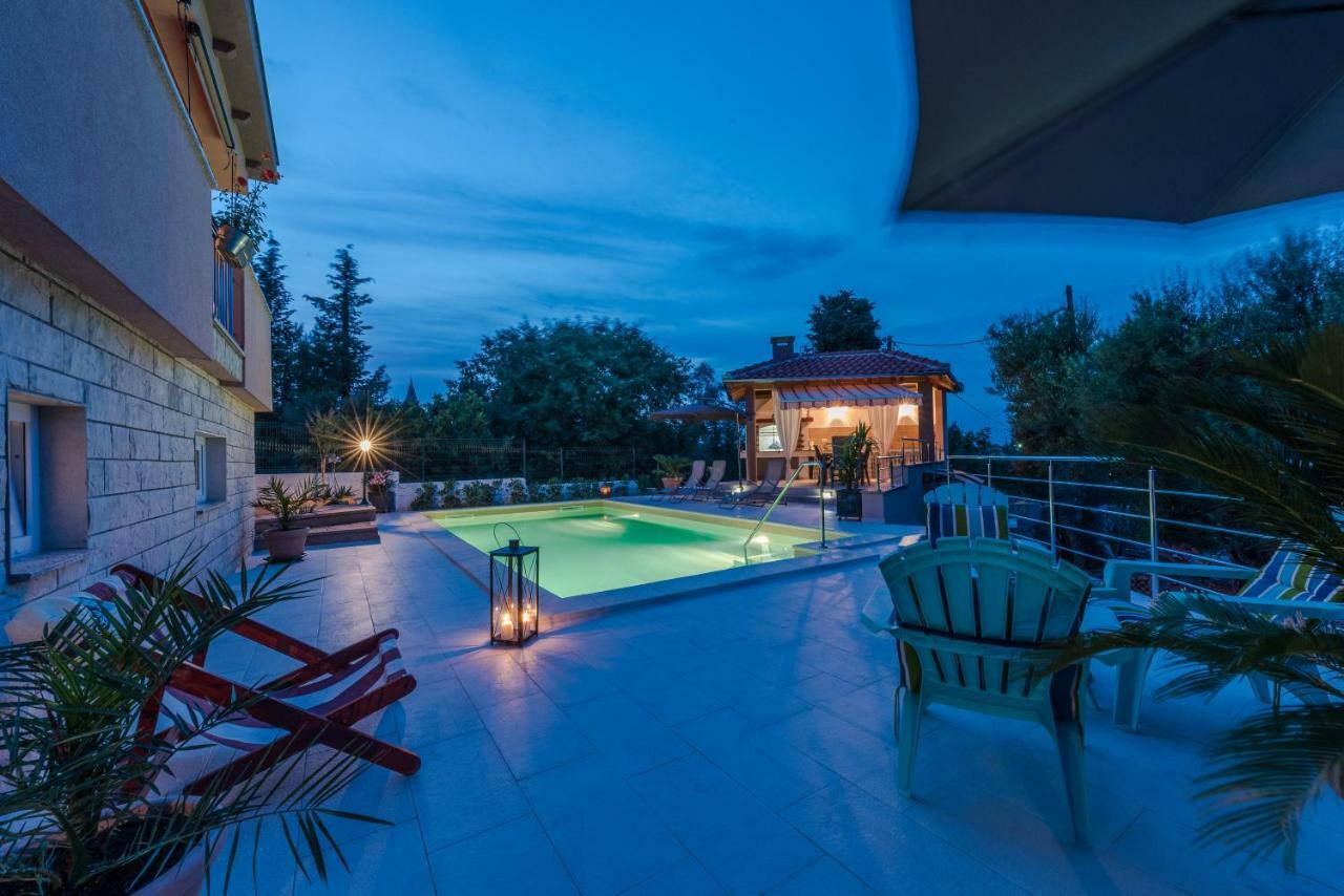 Apartments Jelavic Sutomiscica المظهر الخارجي الصورة