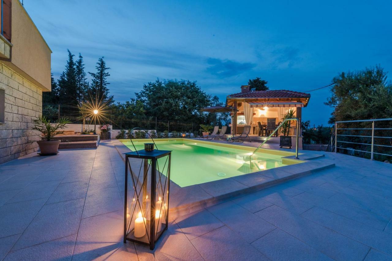 Apartments Jelavic Sutomiscica المظهر الخارجي الصورة