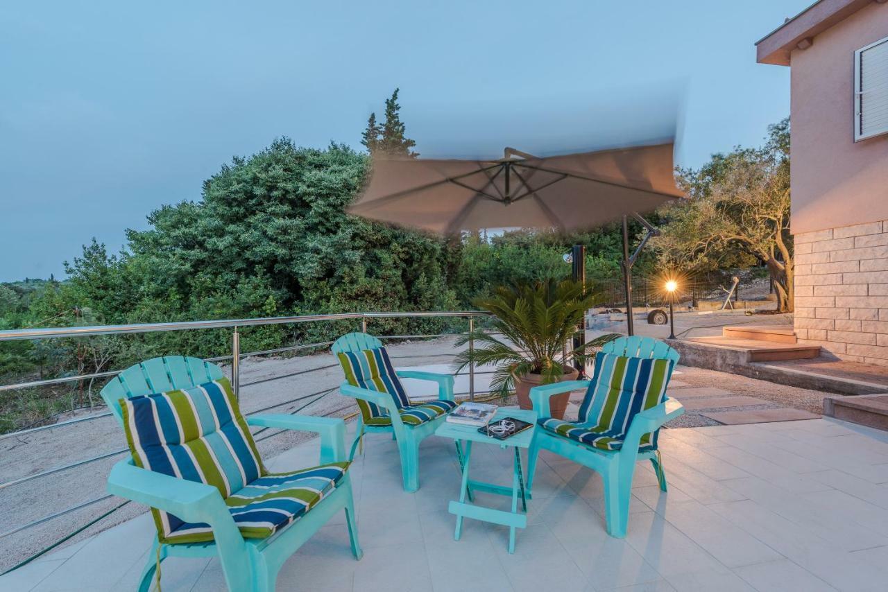 Apartments Jelavic Sutomiscica المظهر الخارجي الصورة